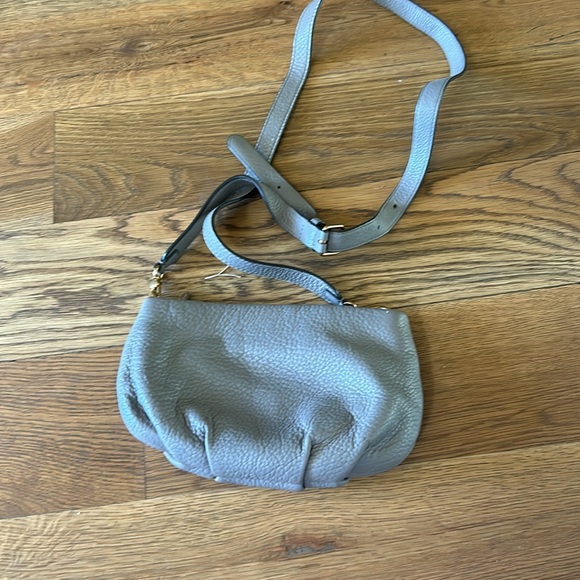 Marc Jacobs// crossbody - Picture 3 of 7